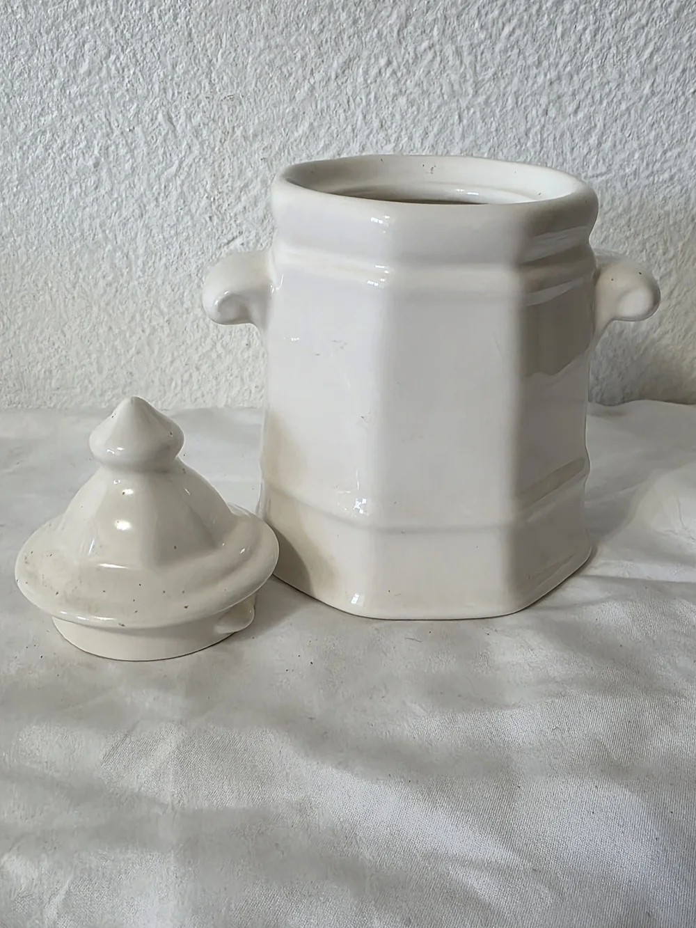 Pfaltzgraff set includes